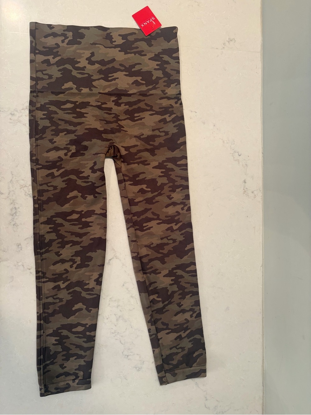 SPANX Look at me Now Green Camo Crop Leggings Size XL NWT